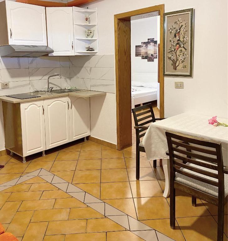 Arlind'S Apartaments Vlore Exterior photo